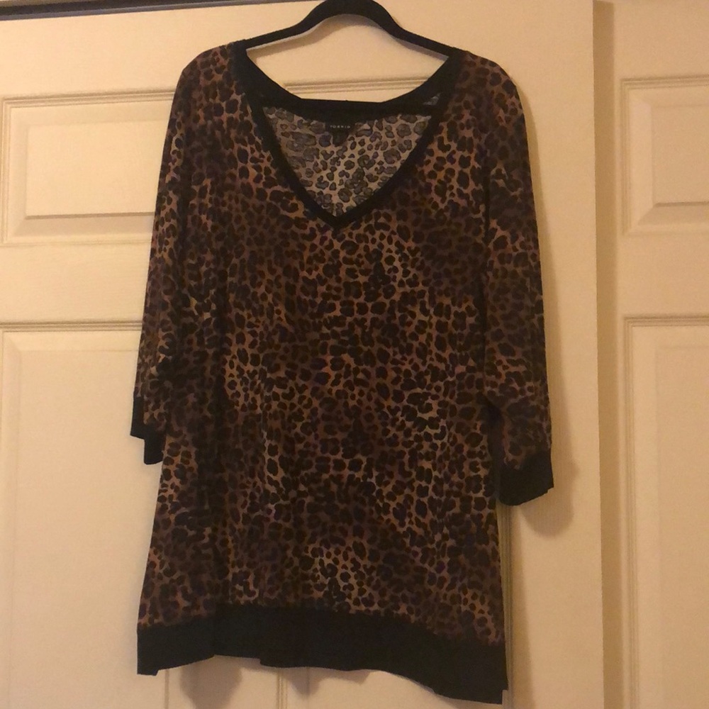 Torrid 3/4 sleeve leopard top